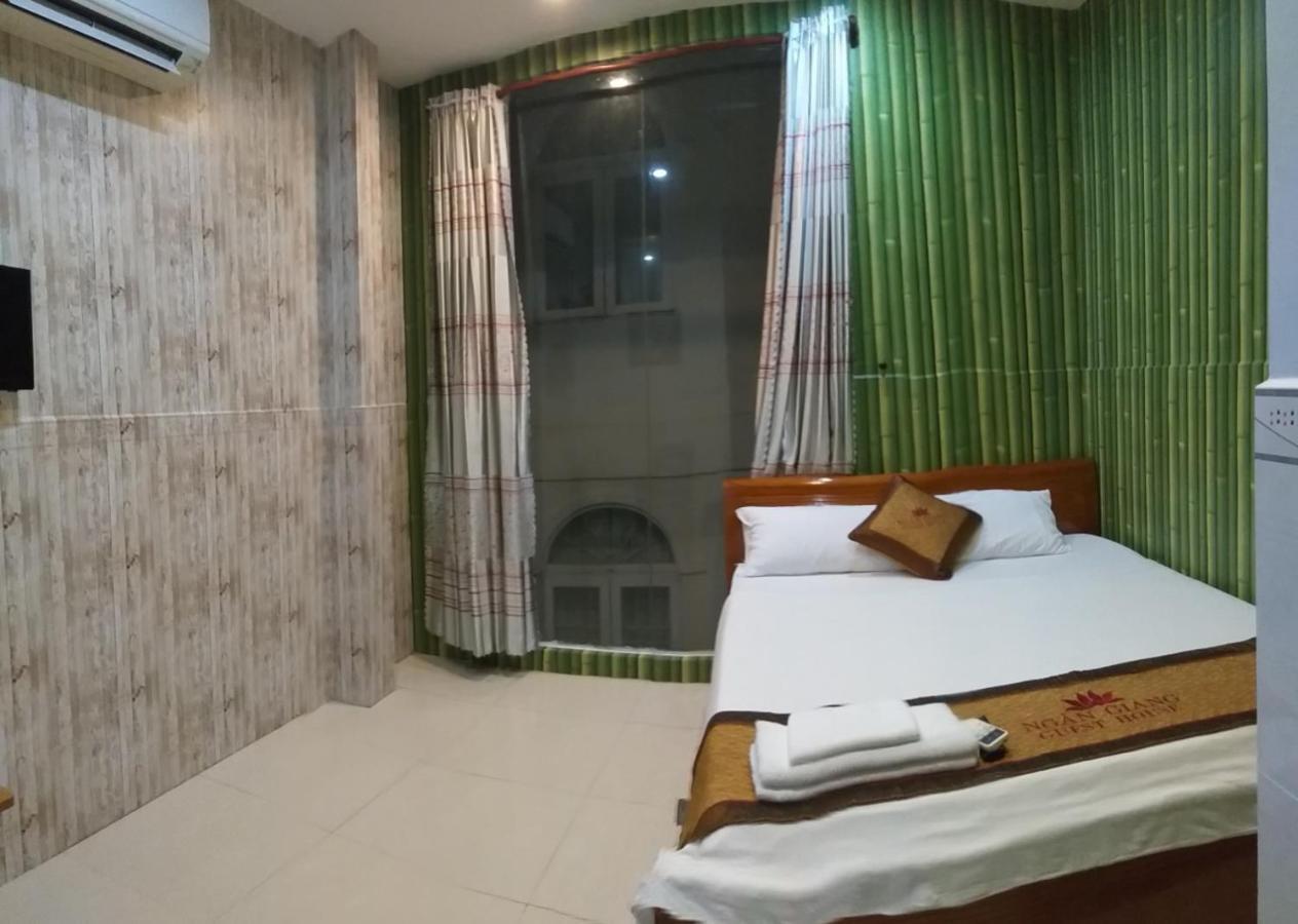 Ngan Giang Guesthouse ฟู้โกว๊ก ภายนอก รูปภาพ