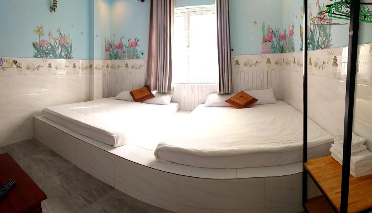 Ngan Giang Guesthouse ฟู้โกว๊ก ภายนอก รูปภาพ