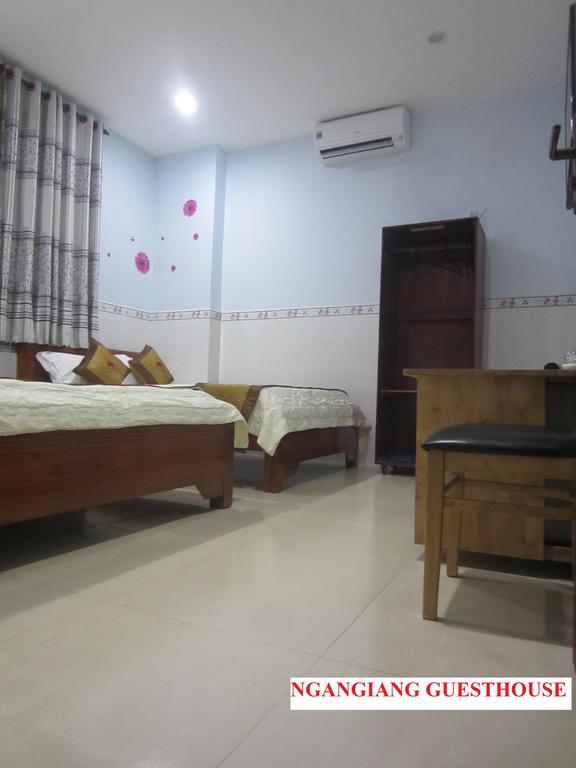 Ngan Giang Guesthouse ฟู้โกว๊ก ภายนอก รูปภาพ