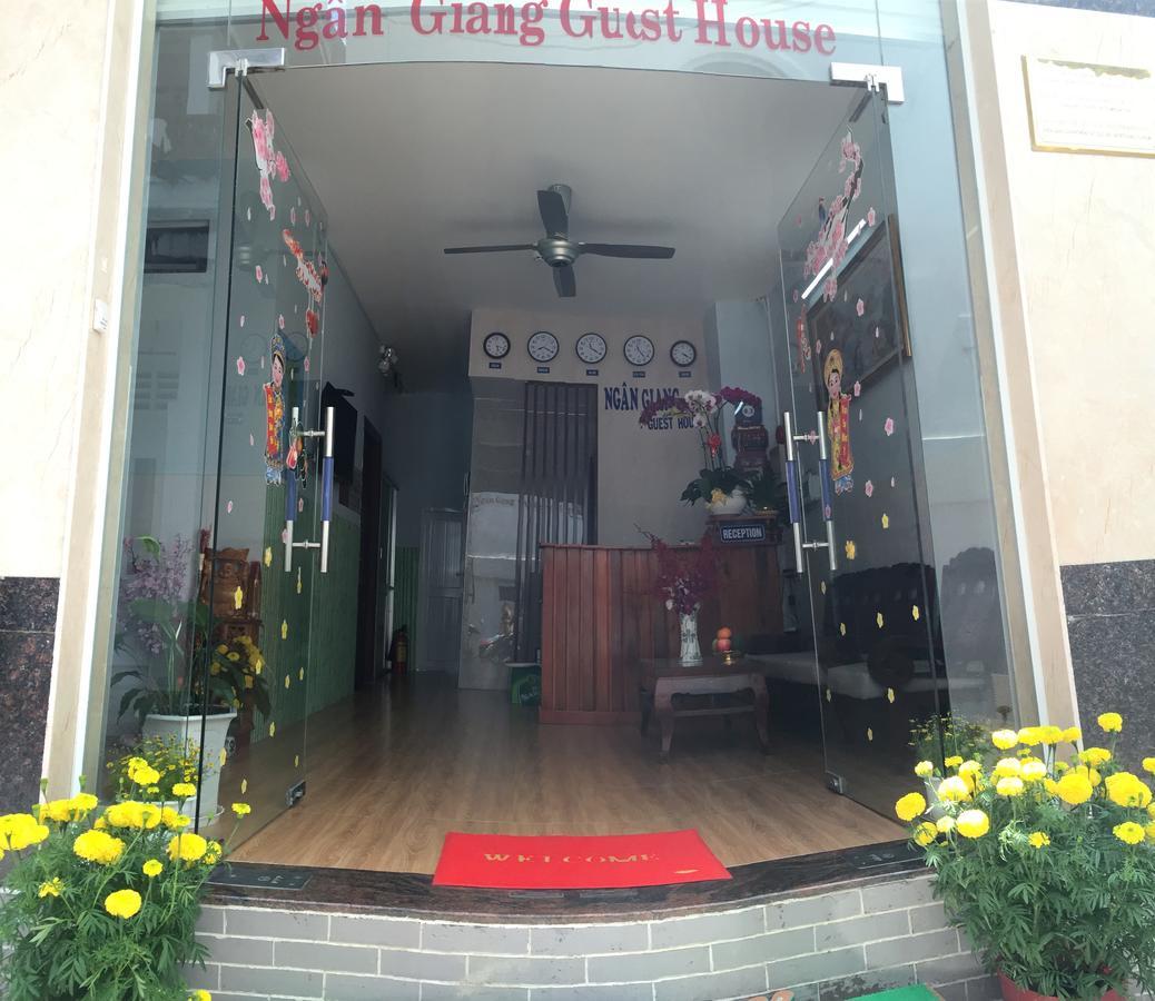 Ngan Giang Guesthouse ฟู้โกว๊ก ภายนอก รูปภาพ