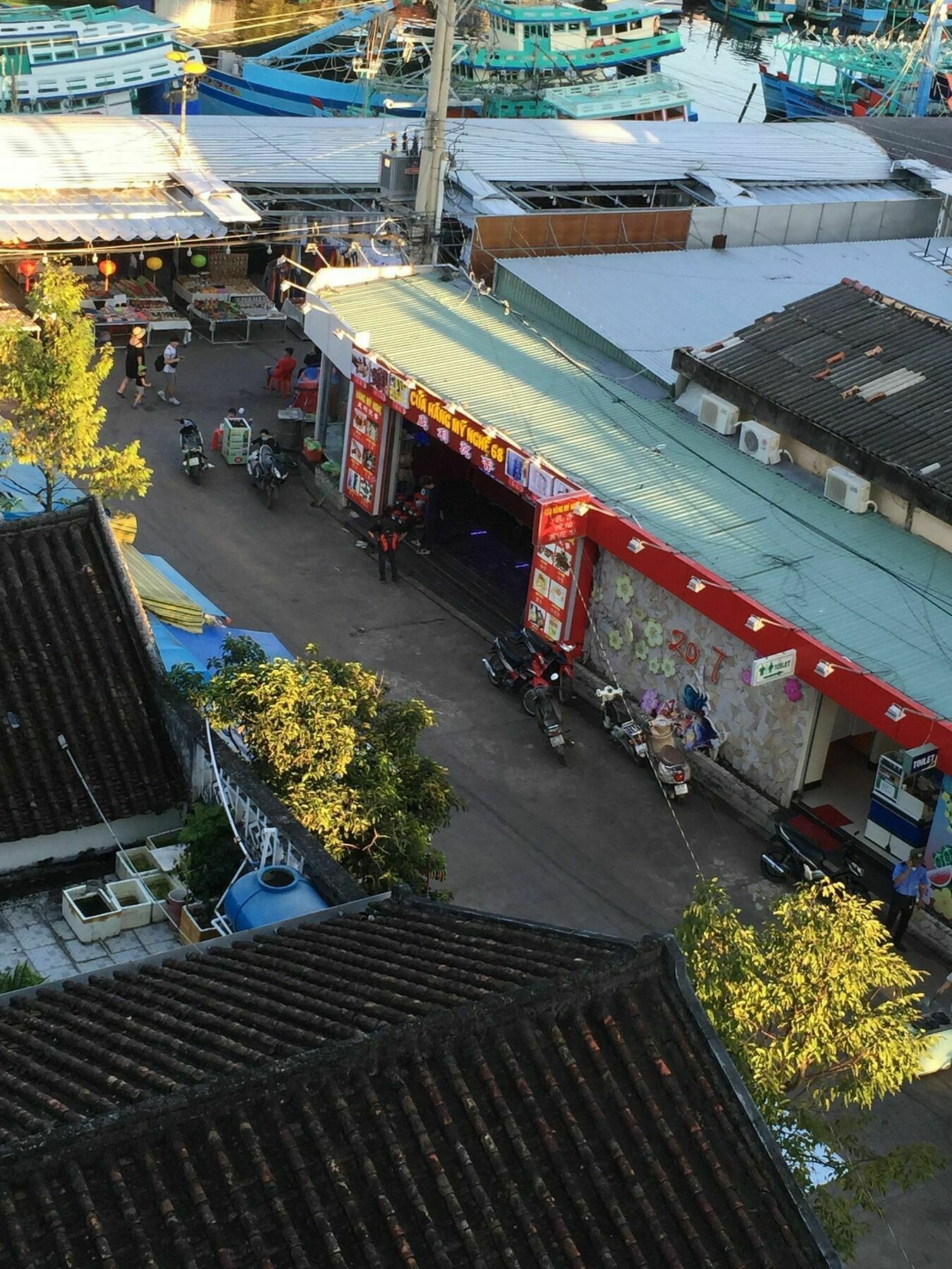 Ngan Giang Guesthouse ฟู้โกว๊ก ภายนอก รูปภาพ